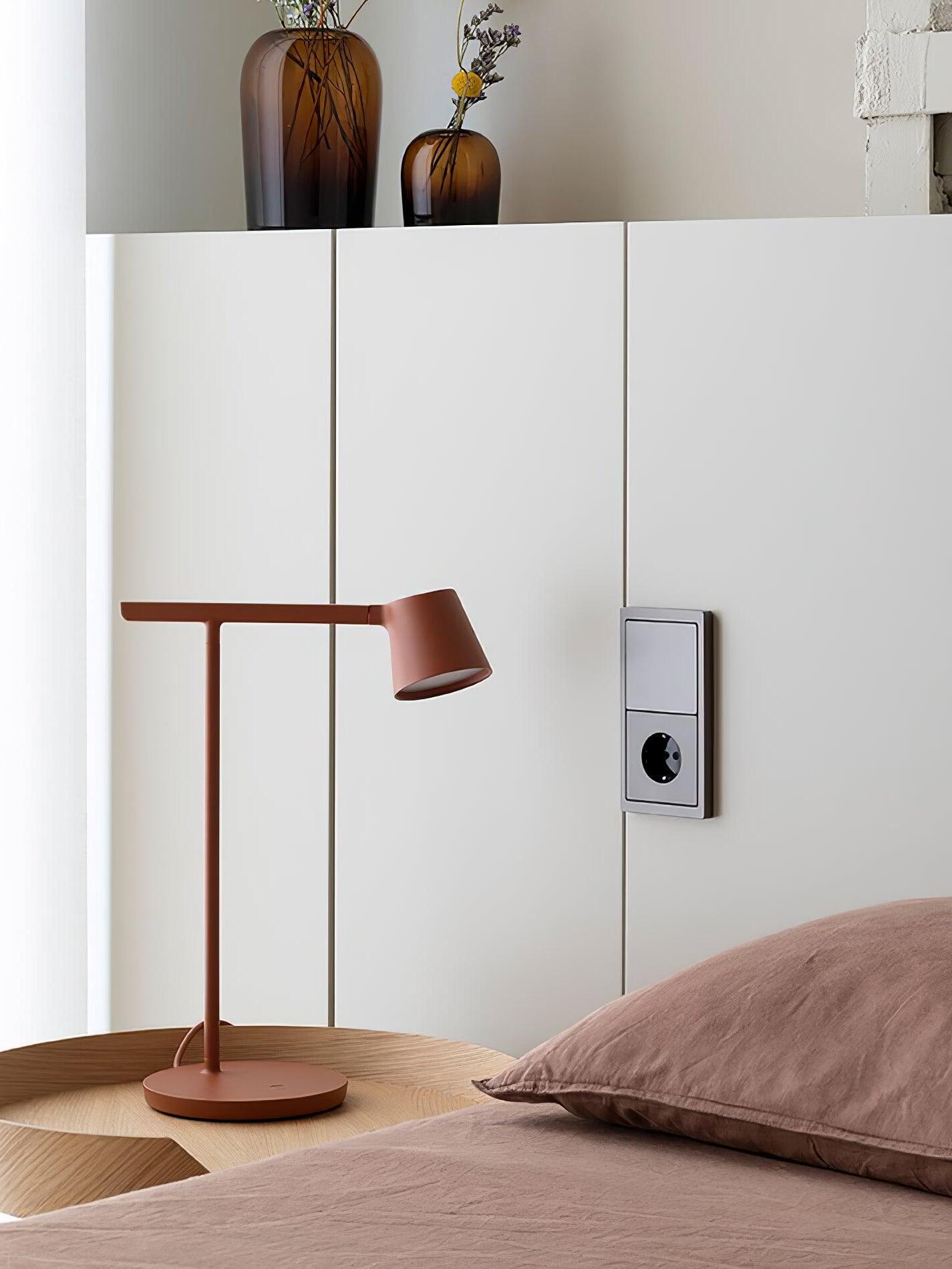 Tip Table Lamp - Cueteks