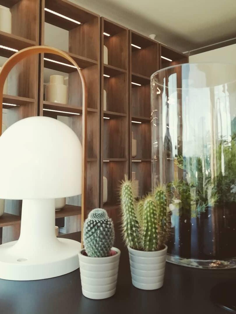 FollowMe Table Lamp - Cueteks