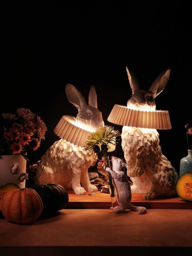 White Resin Rabbit Decorative Table Lamp - Cueteks