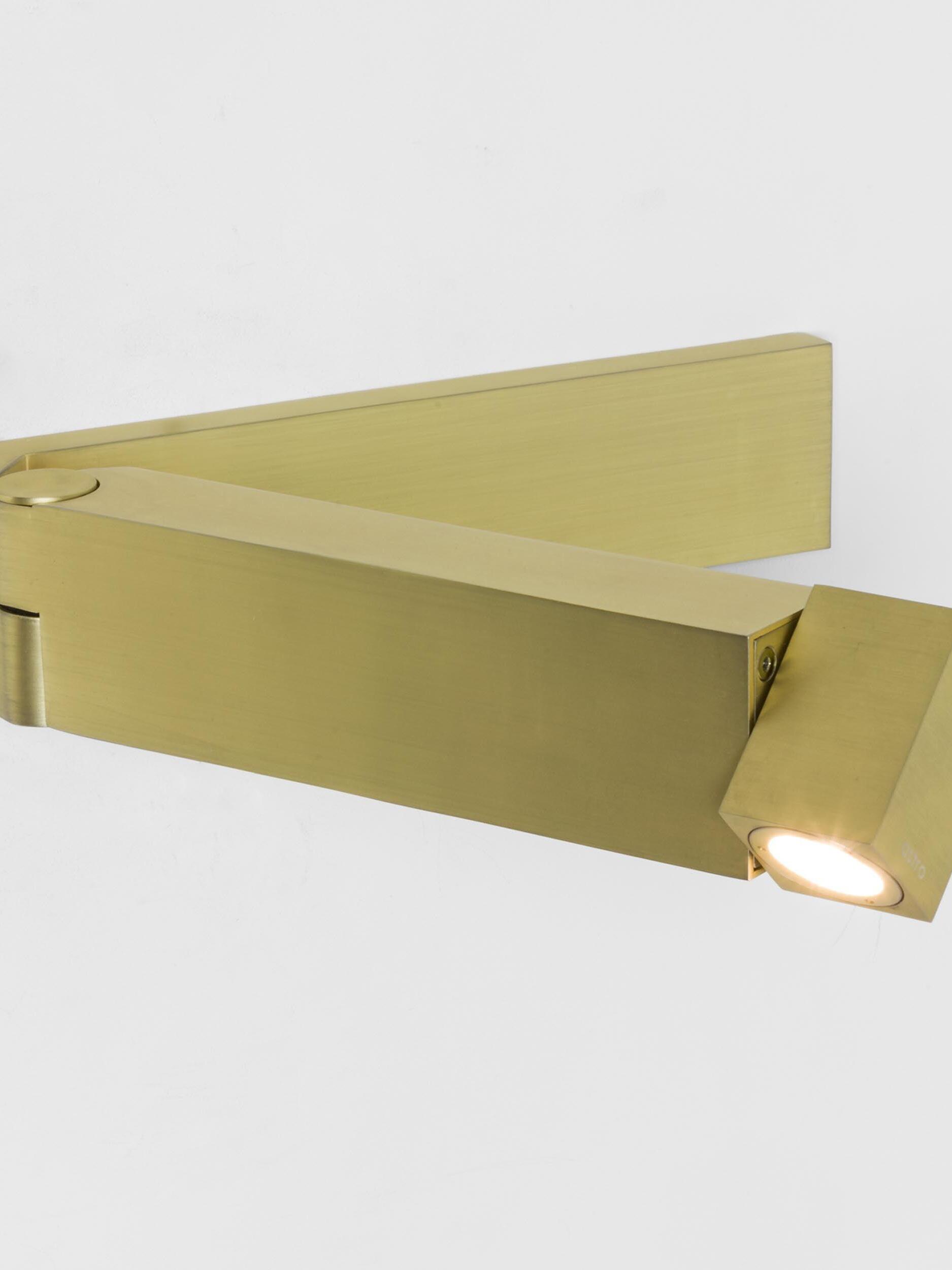 Tosca LED Bedside Light - Cueteks
