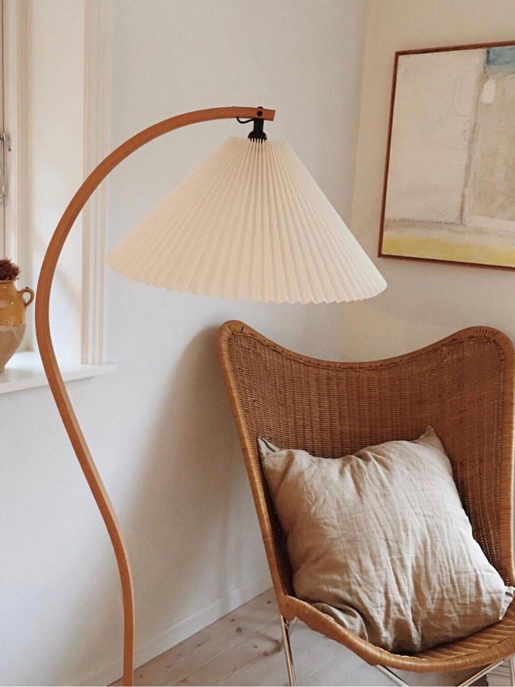 Caprani Floor Lamp - Cueteks