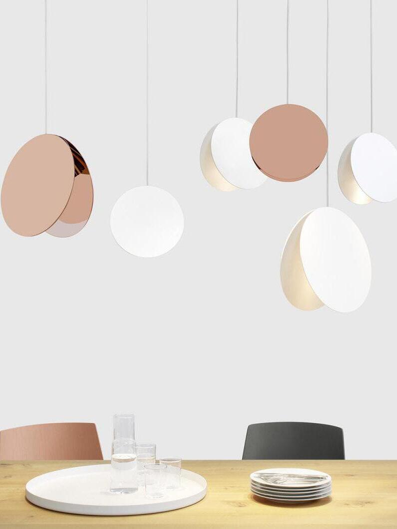 Modern North Metal Disc Pendant Light - Cueteks