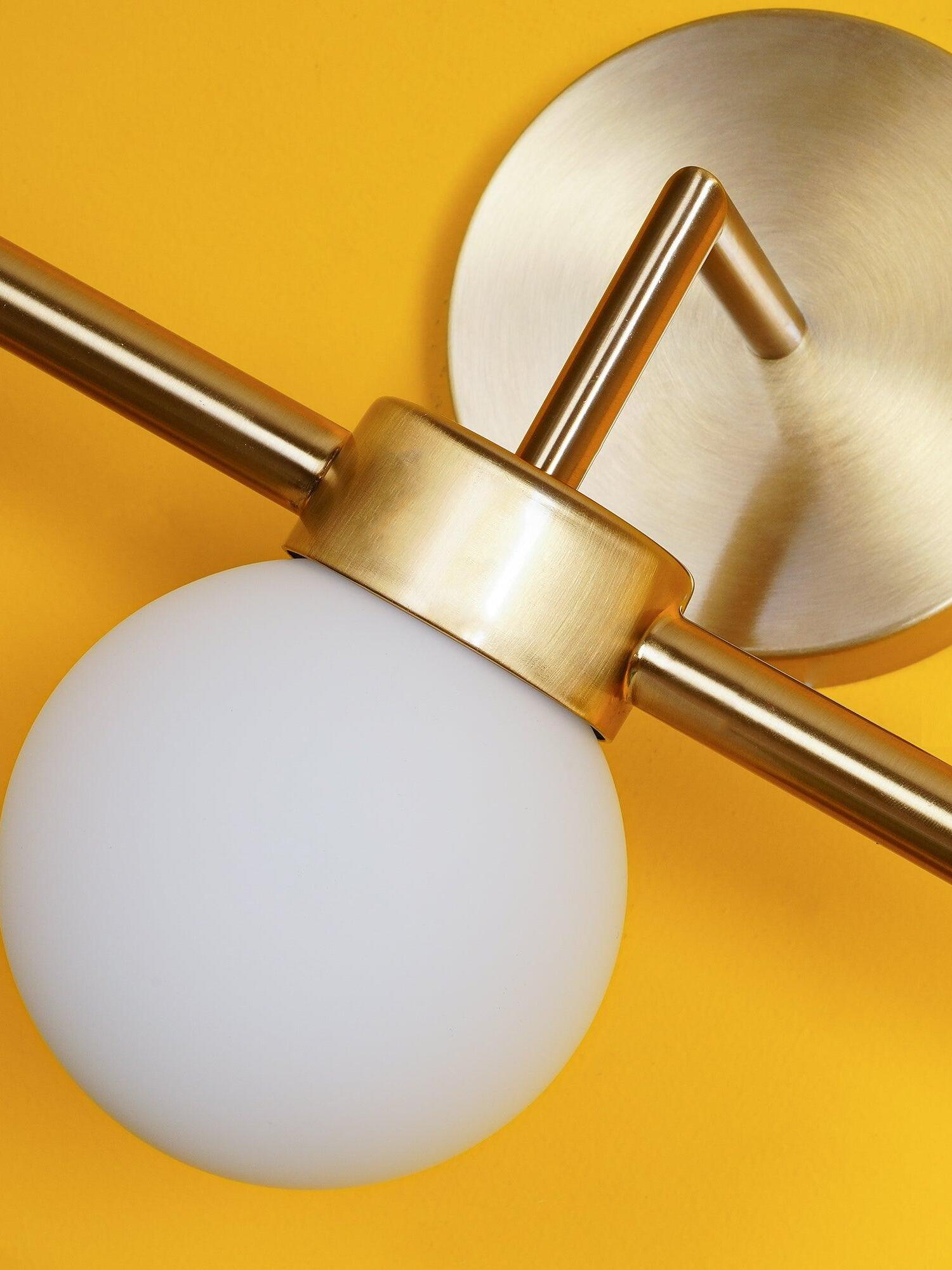 Exquisite Wink Tassel Glass Ball Wall Lamp - Cueteks
