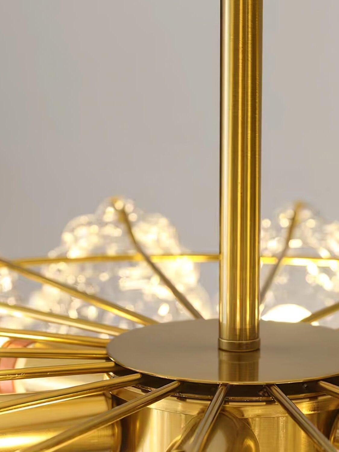 Gold central stem and radial supports close view