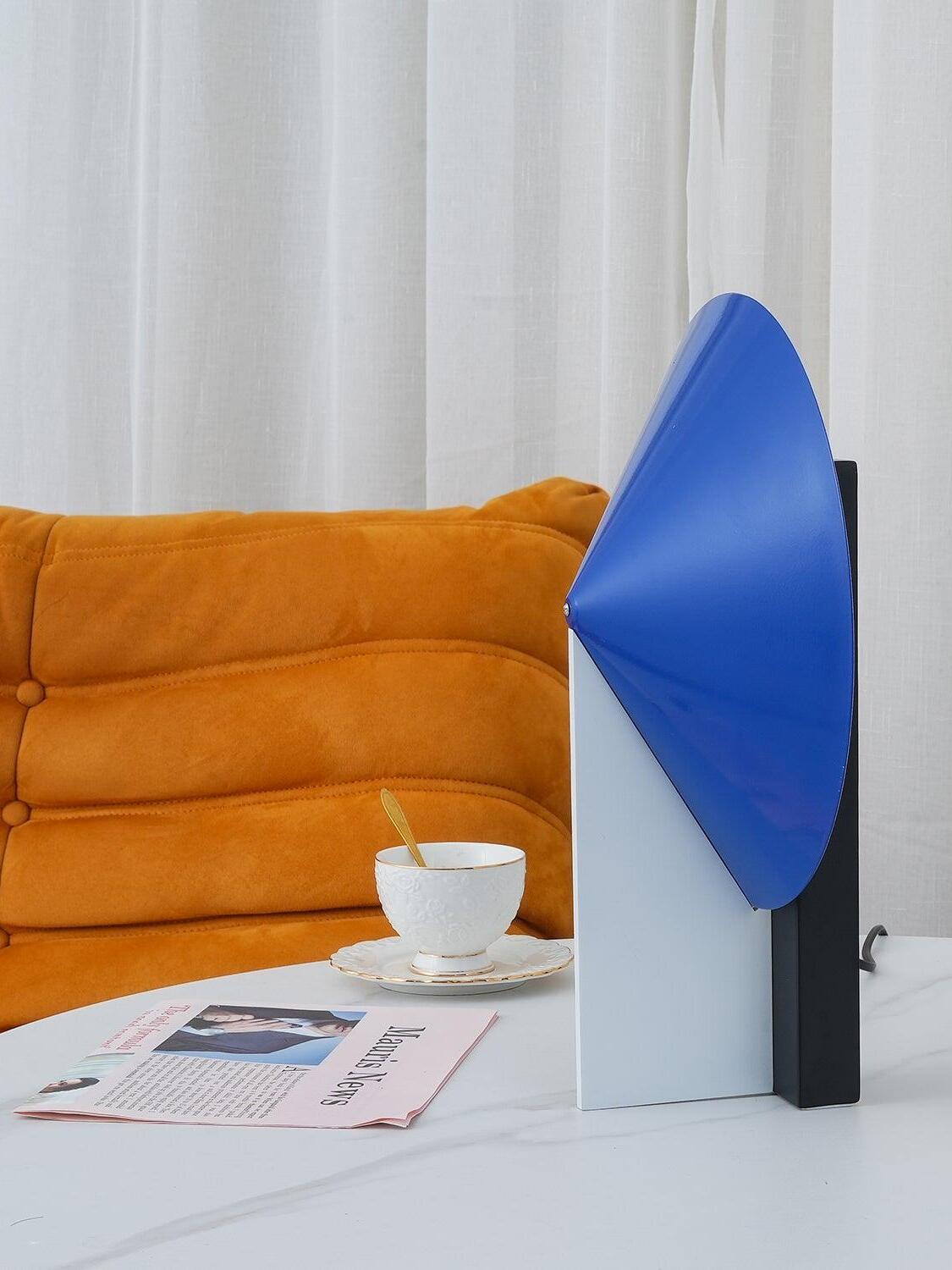 Futuristic Orbe Geometric Metal Table Lamp - Cueteks