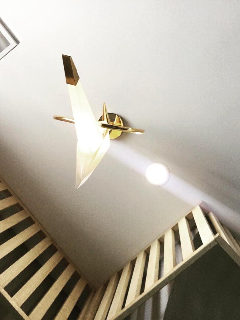 Modern Metal Perching Bird Wall Lamp For Bedroom - Cueteks