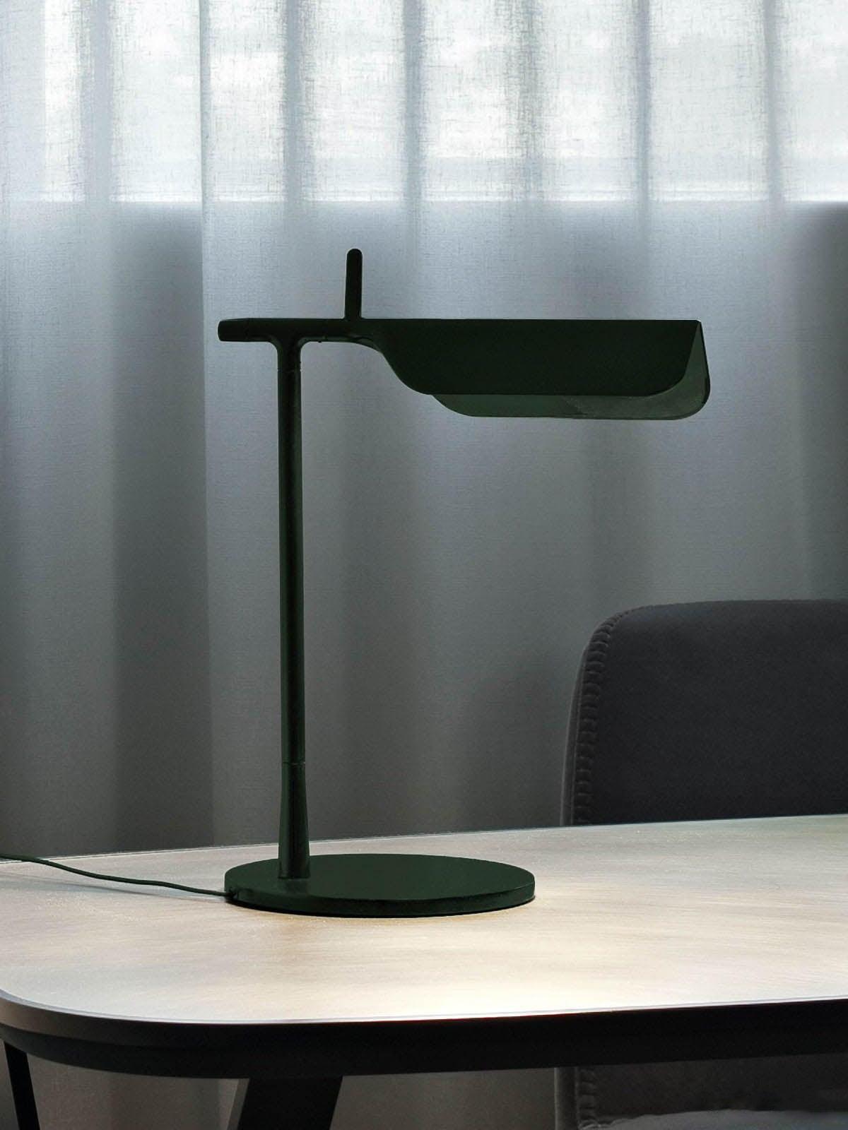 Modern Metal Tab Table Lamp For Studies - Cueteks
