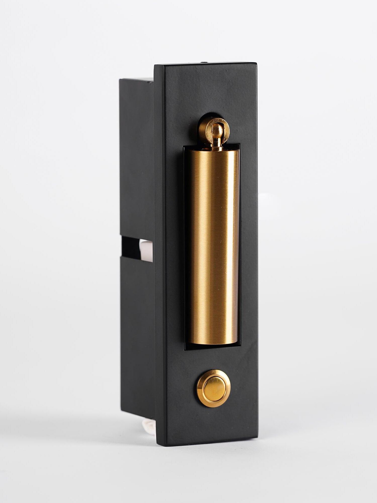 Side view of recessed box and closed cylindrical head