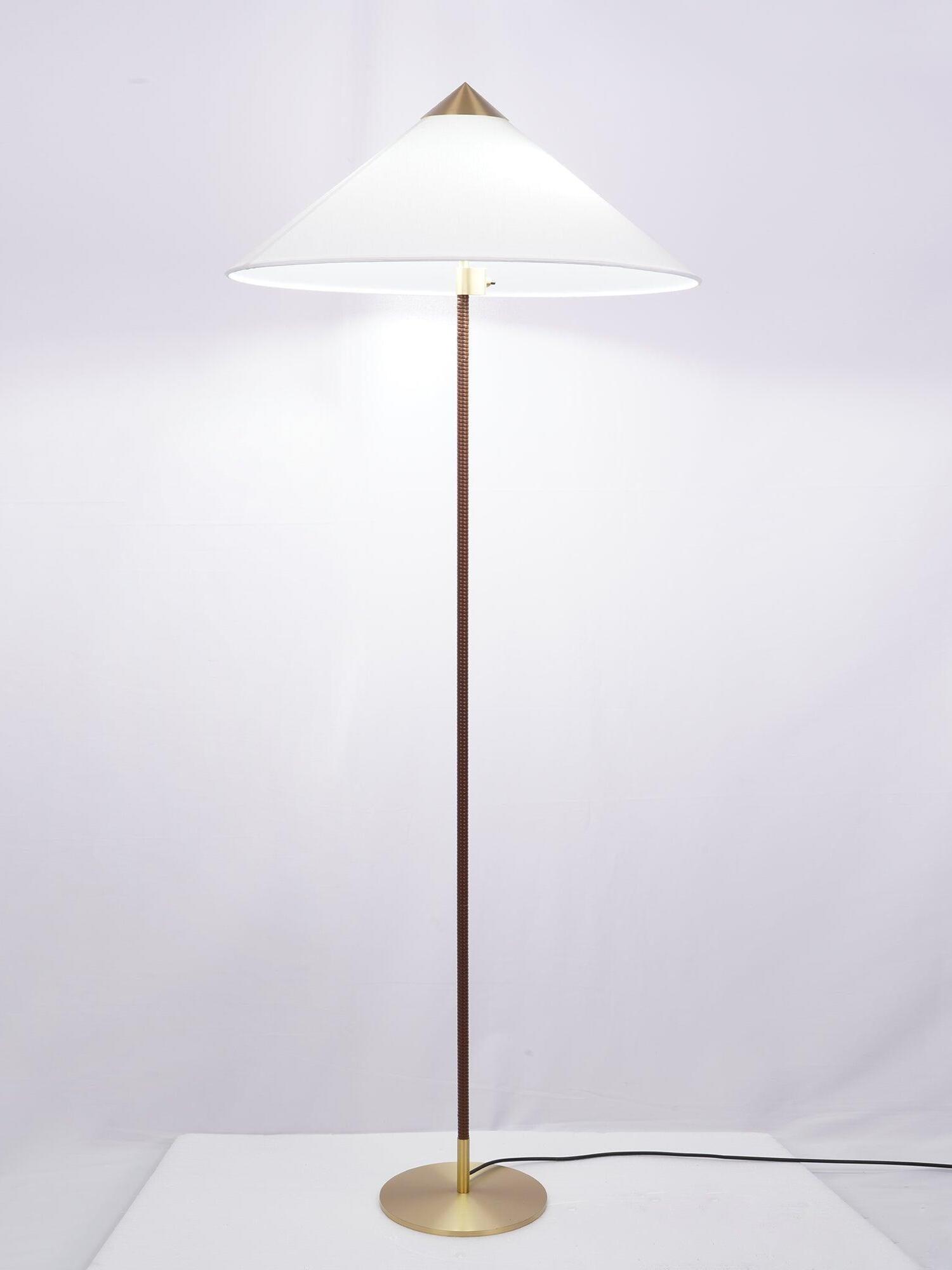 9602 Floor Lamp - Cueteks