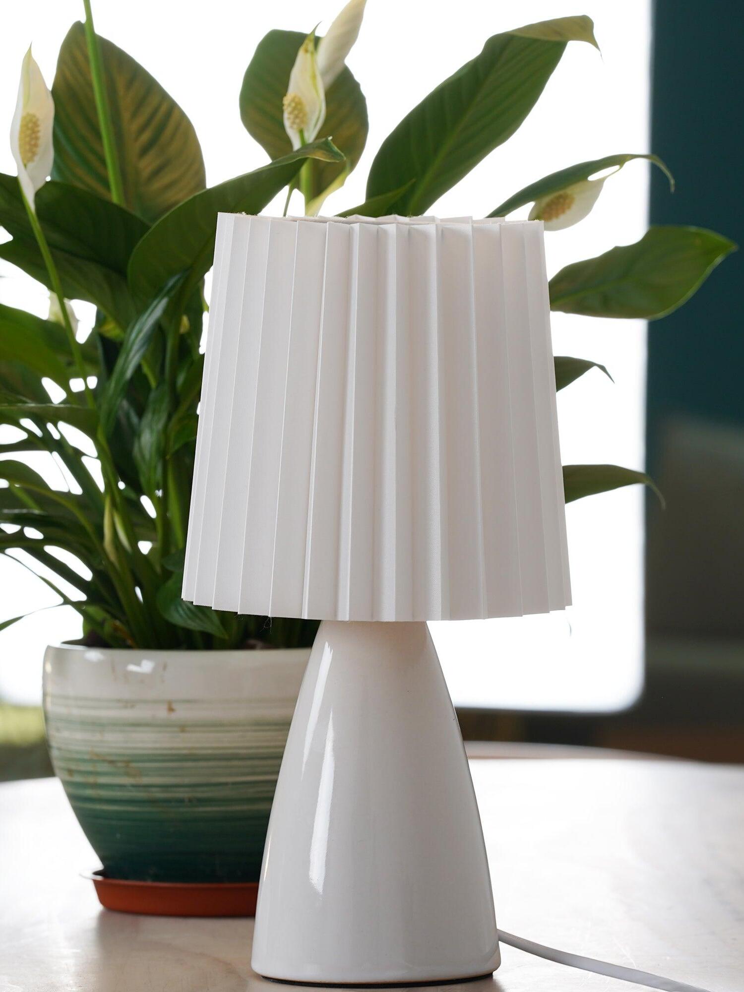 Delilah Table Lamp - Cueteks