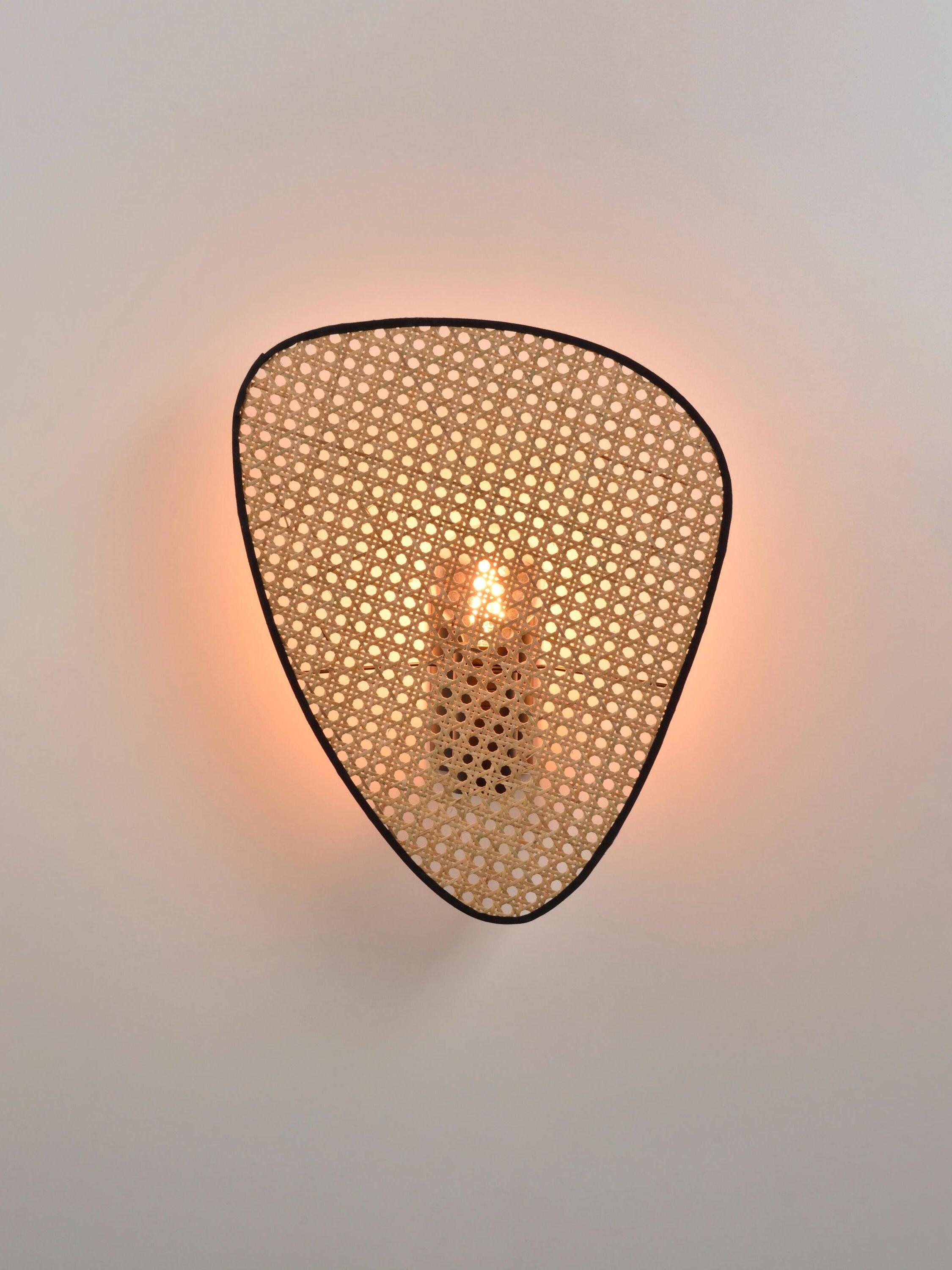 Rustic Bamboo Natural Screen Cannage Sconce - Cueteks