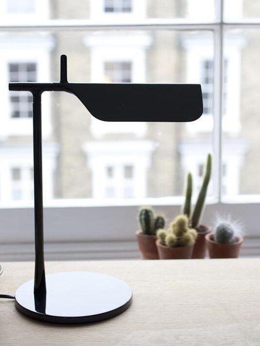 Modern Metal Tab Table Lamp For Studies - Cueteks