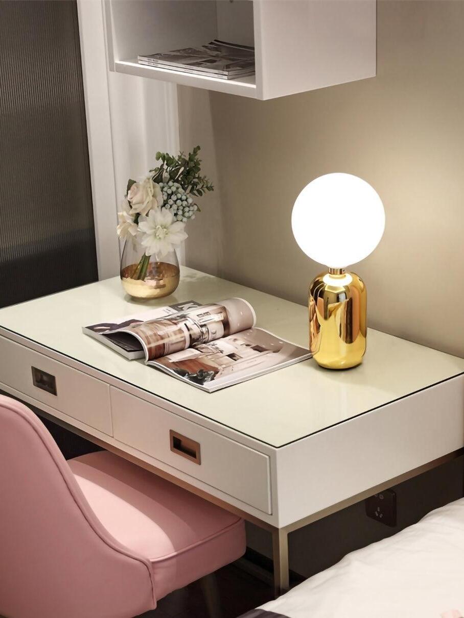 Aballs Table Lamp - Cueteks
