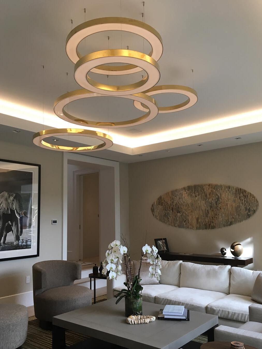 Classic Metal Circular Ring Mahlu Chandelier - Cueteks