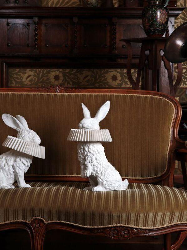 White Resin Rabbit Decorative Table Lamp - Cueteks