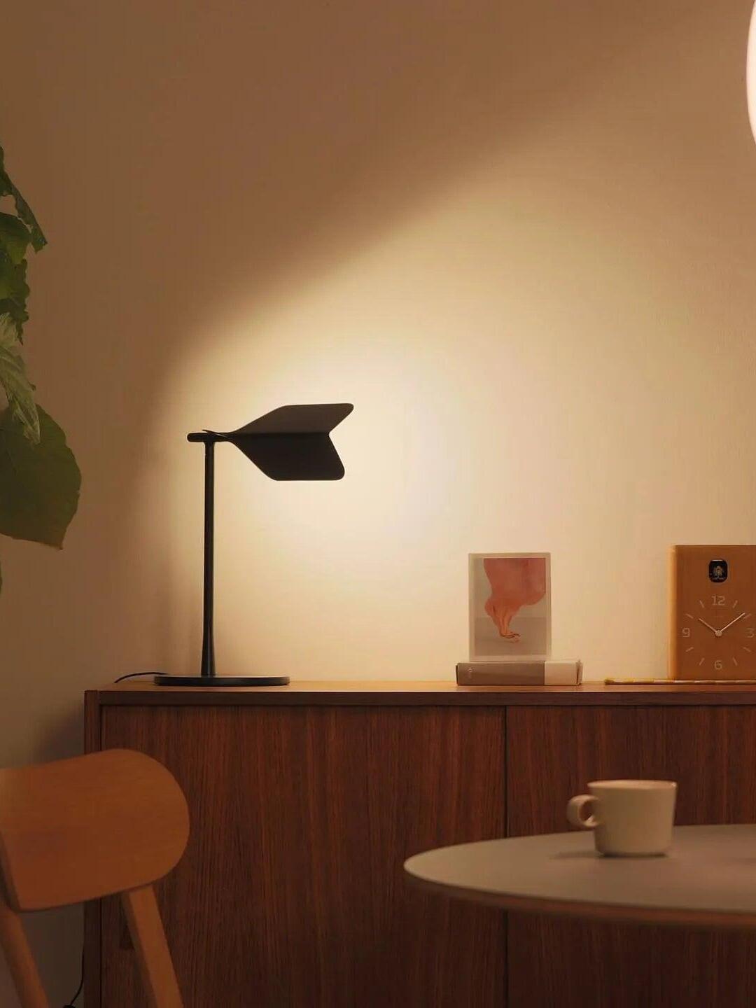 Modern Metal Tab Table Lamp For Studies - Cueteks