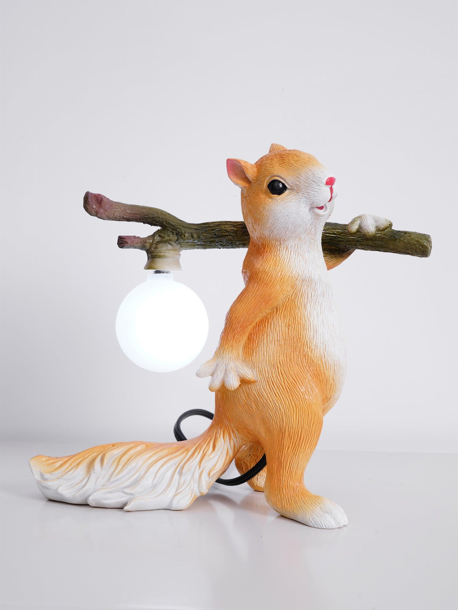Squirrel Table Lamp - Cueteks