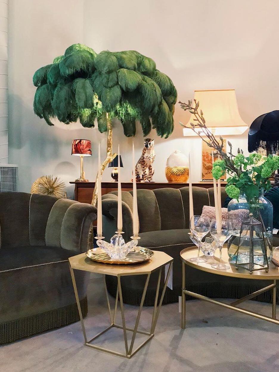 Art Deco Brass Ostrich Feather Floor Lamp - Cueteks
