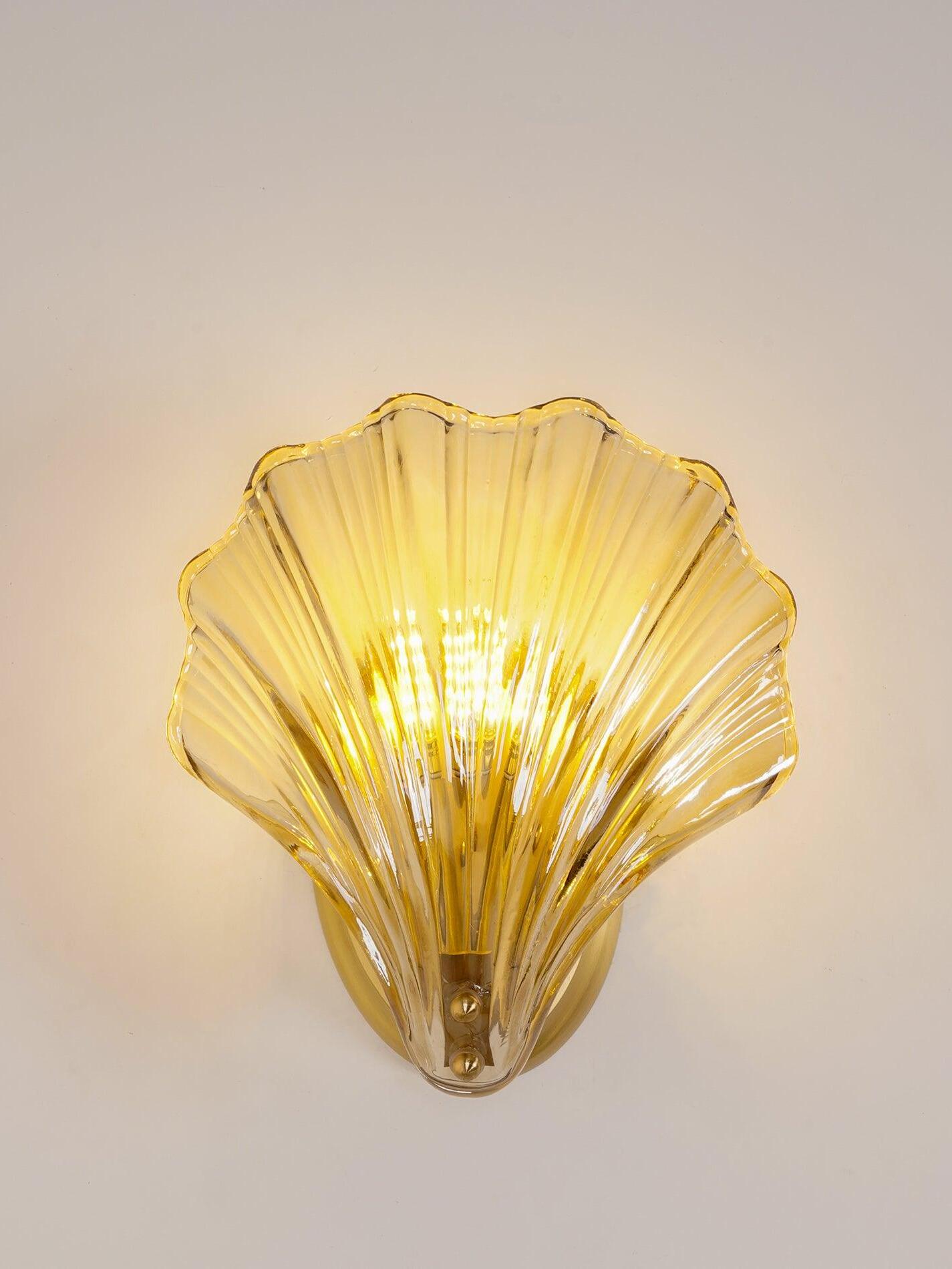 Shell Wall Light - Cueteks