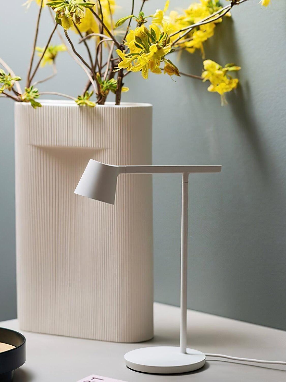 Tip Table Lamp - Cueteks