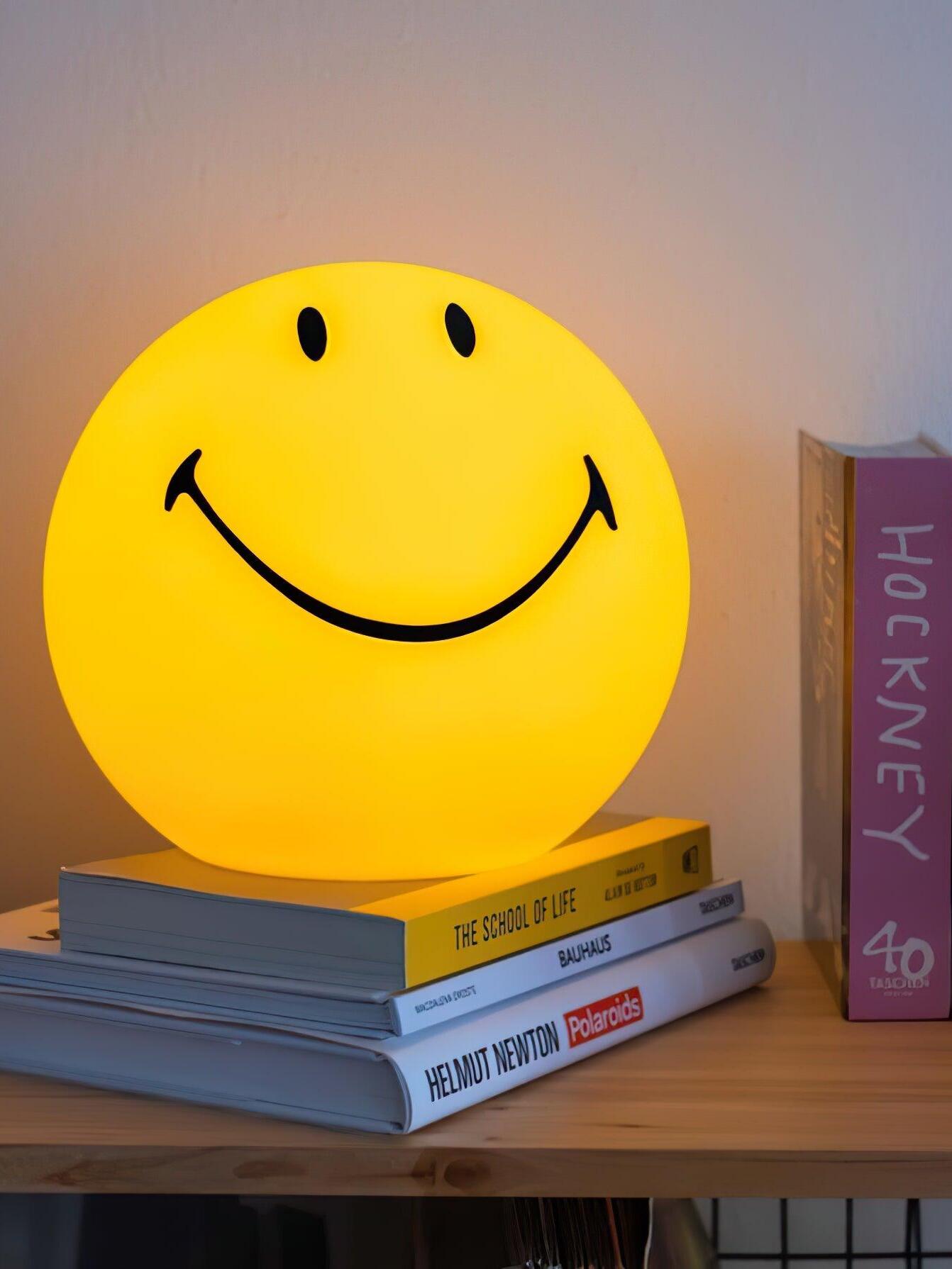Smiling Decorative Rechargeable Table Lamp - Cueteks