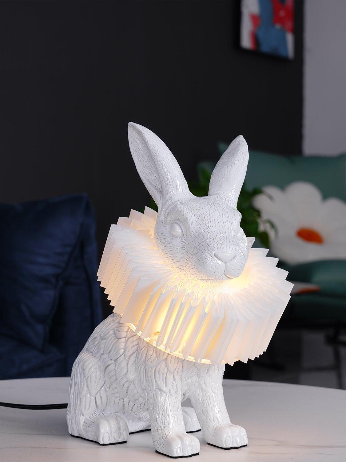 White Resin Rabbit Decorative Table Lamp - Cueteks