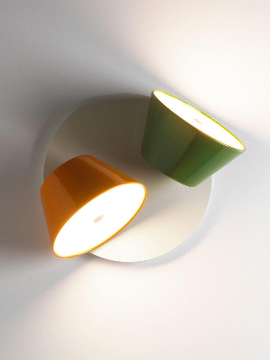 Modern Aluminum Methacrylate Tam Tam Wall Lamp - Cueteks