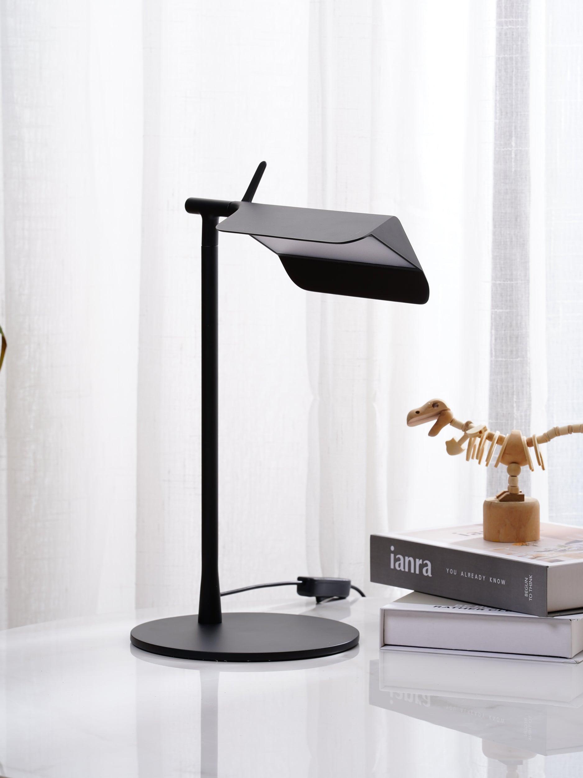 Modern Metal Tab Table Lamp For Studies - Cueteks