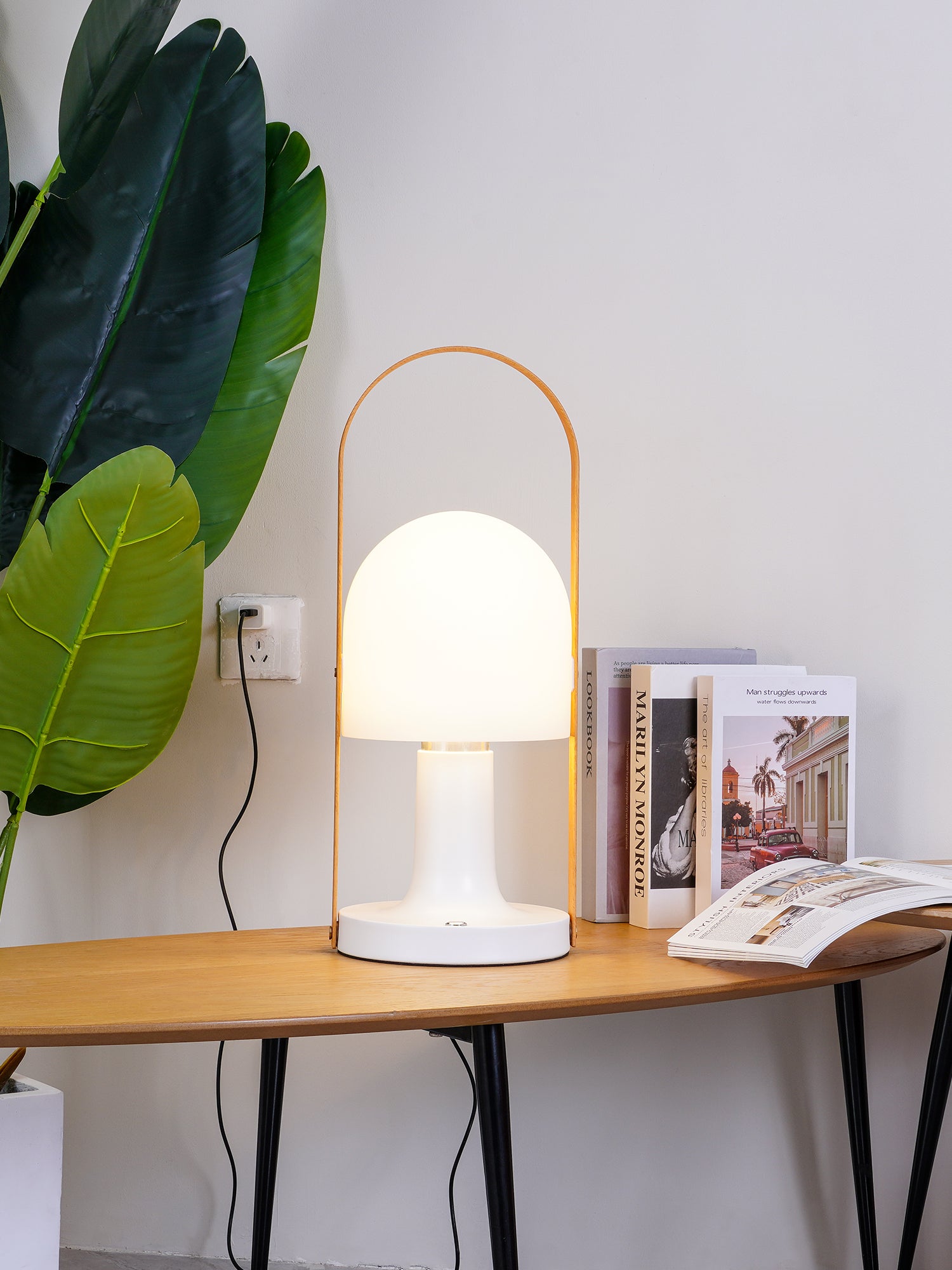 FollowMe Table Lamp - Cueteks