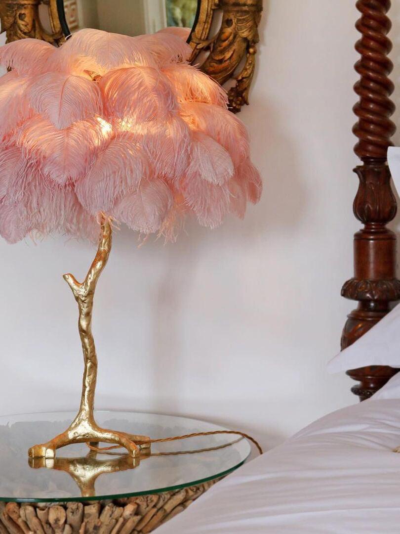 Ostrich Feather Table Lamp - Cueteks
