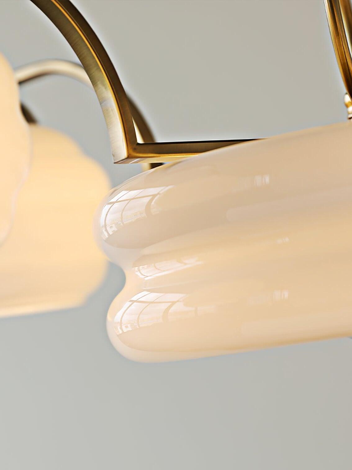 Close-up of central glass contours and gold-coloured arm