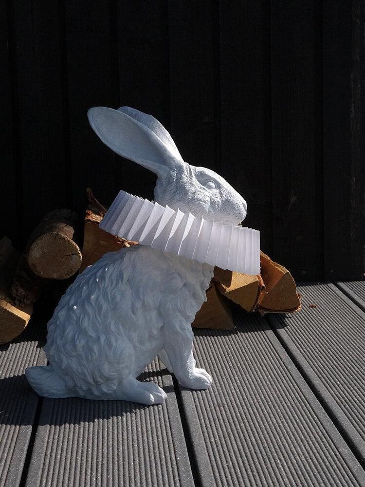 White Resin Rabbit Decorative Table Lamp - Cueteks