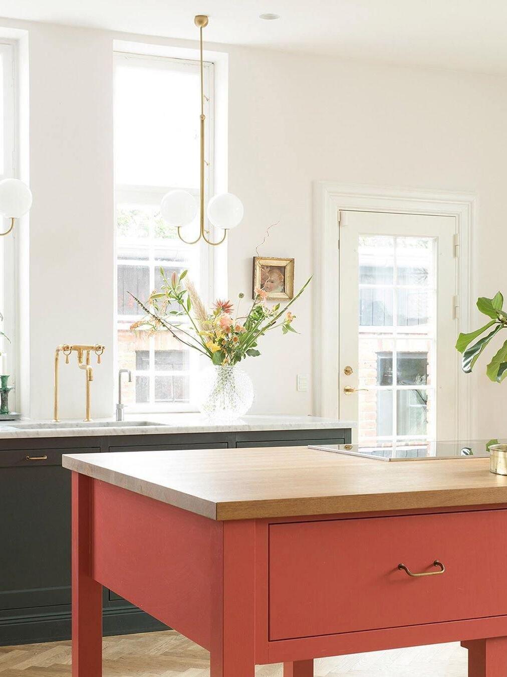 Globe pendant above a kitchen island