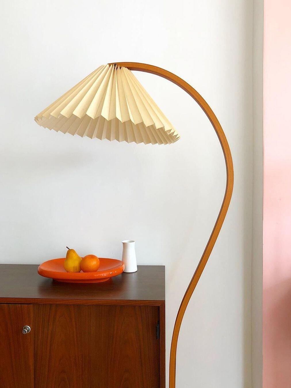Caprani Floor Lamp - Cueteks