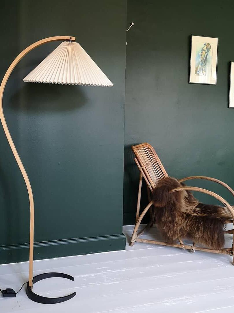Caprani Floor Lamp - Cueteks