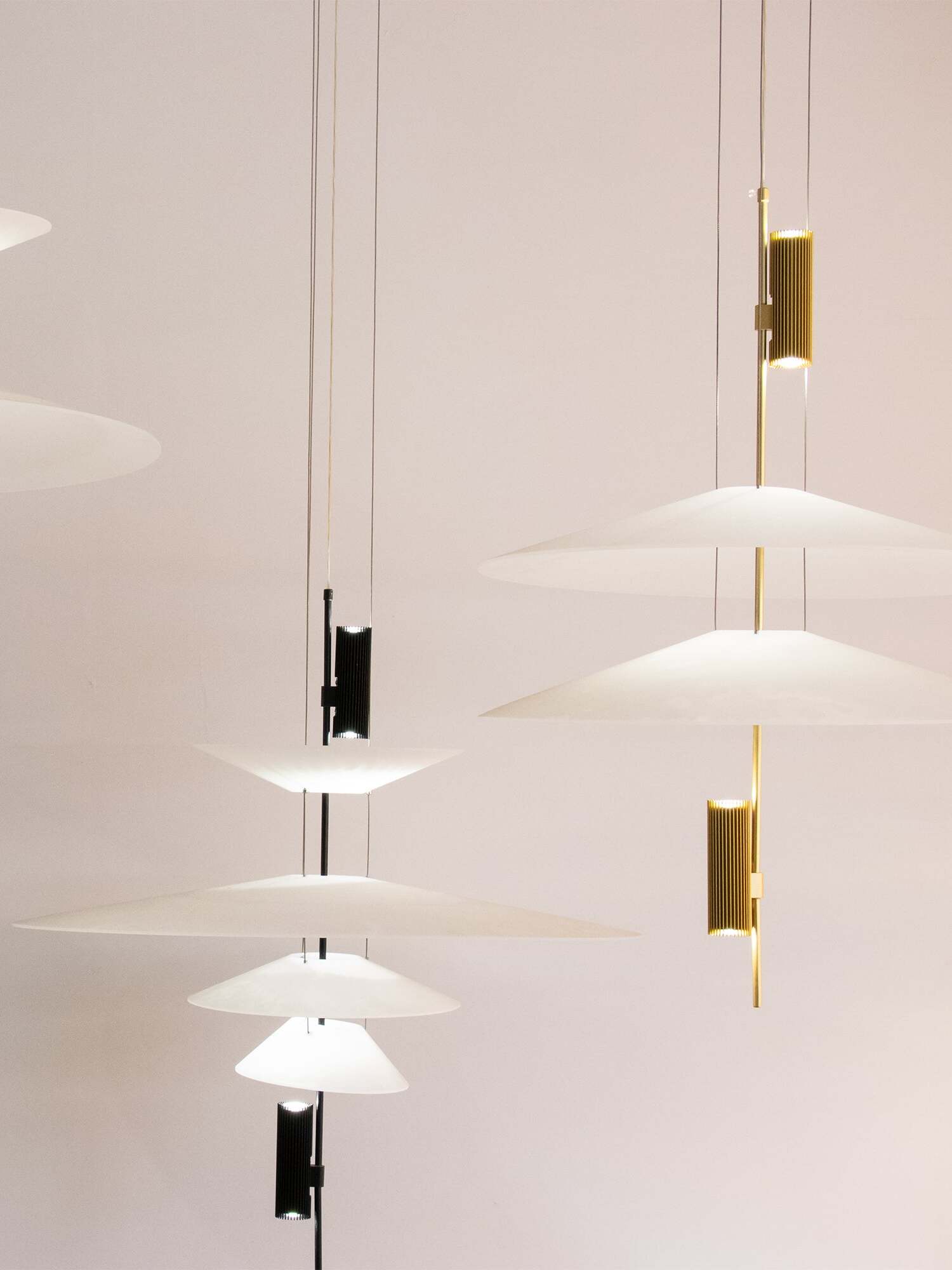 Stylish Metal Flamingo Chandelier for Living Room - Cueteks