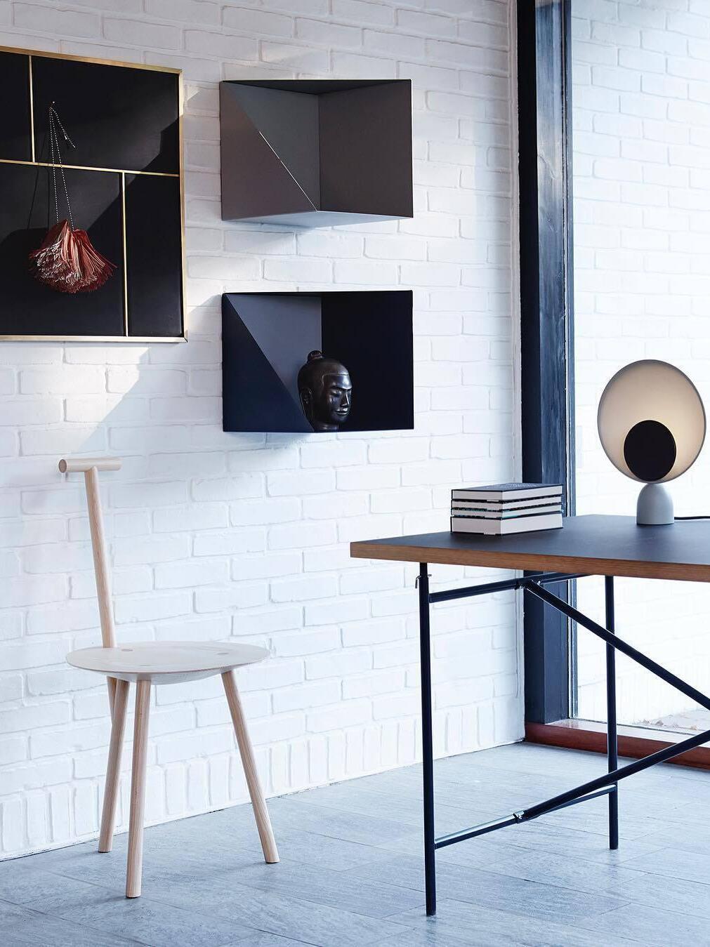 Macaroon Blooper Disc LED Decorative Table Lamp - Cueteks
