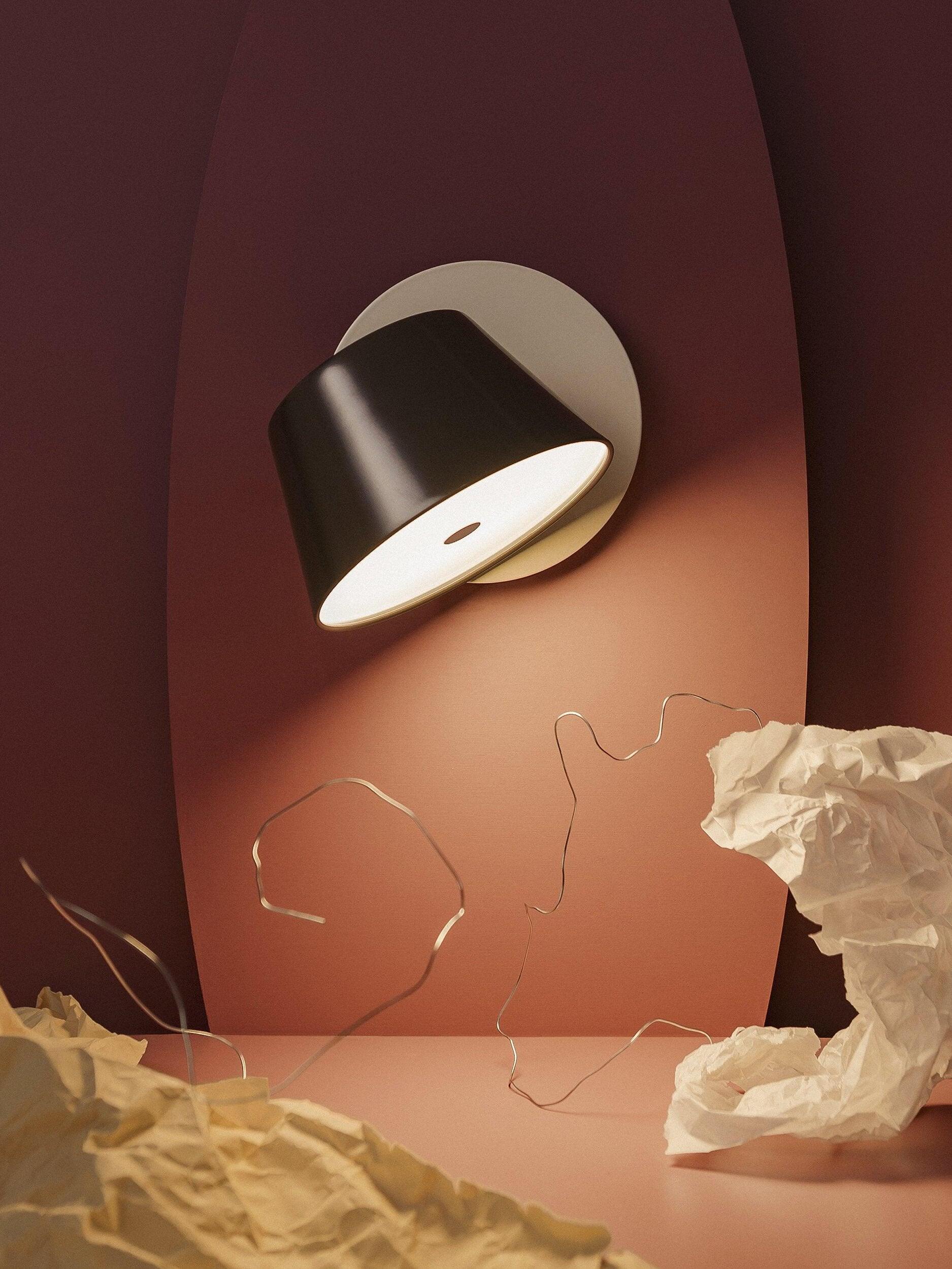 Modern Aluminum Methacrylate Tam Tam Wall Lamp - Cueteks
