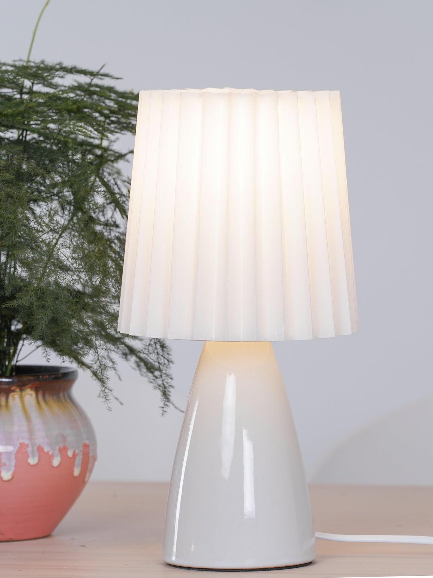 Delilah Table Lamp - Cueteks