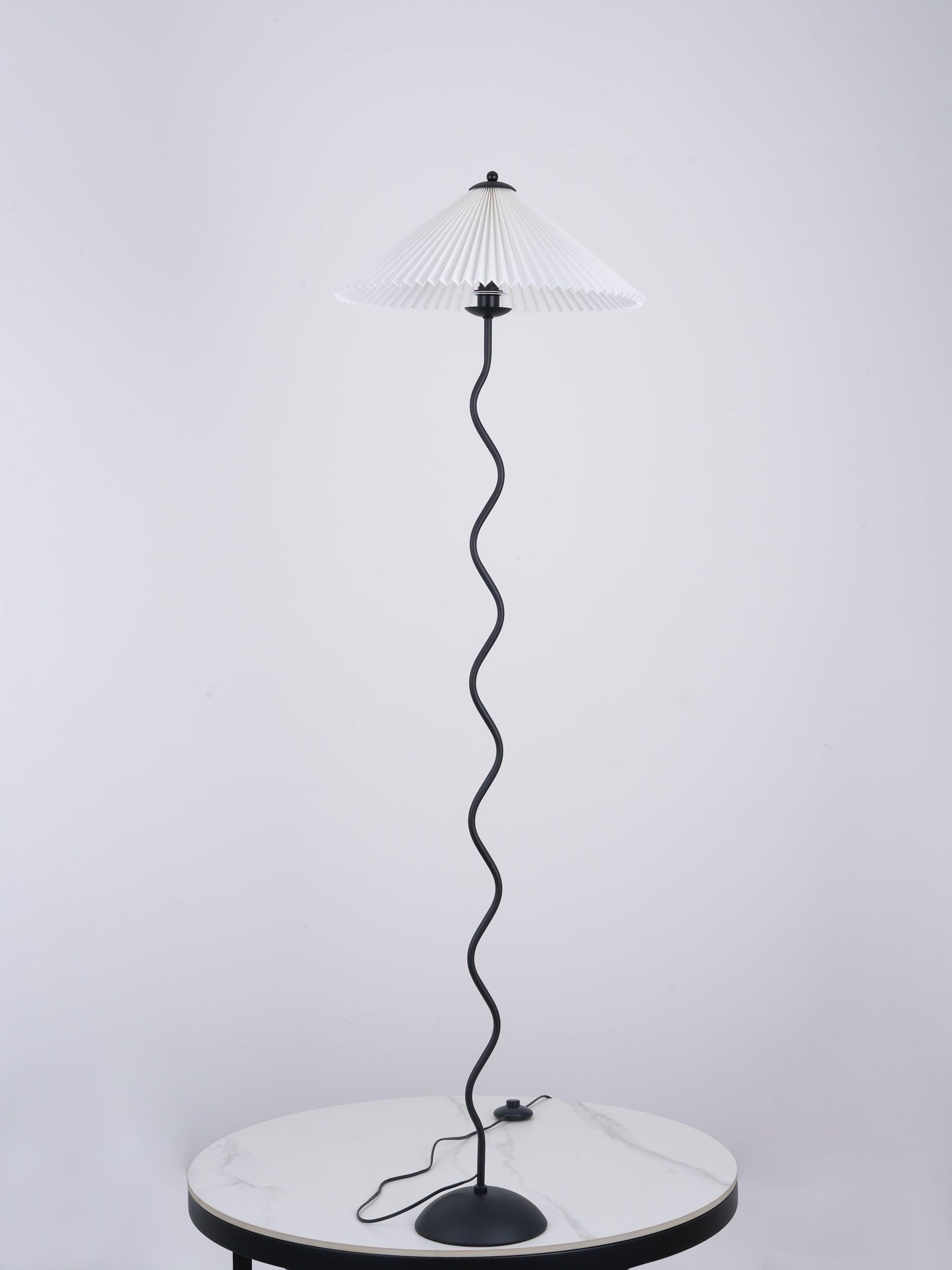 Squiggle Floor Lamp - Cueteks