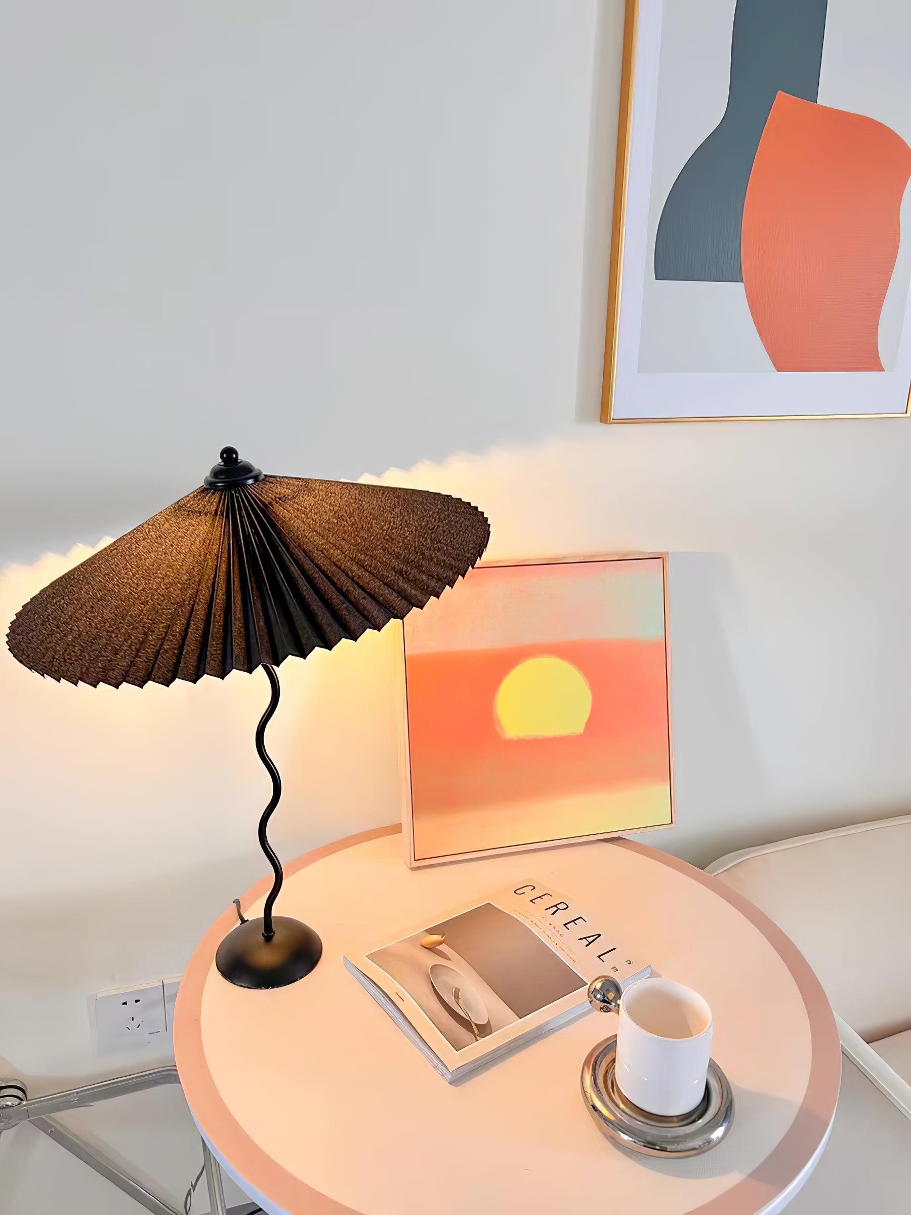 Pleated Hat Table Lamp - Cueteks