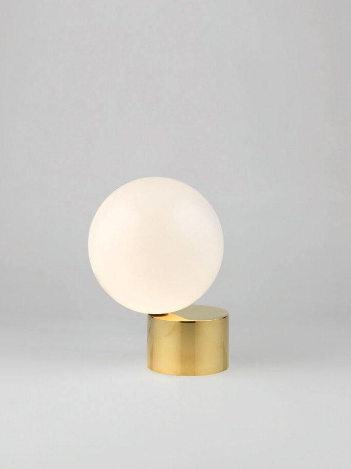 Modern Tip of The Tongue Glass Ball Table Lamp - Cueteks