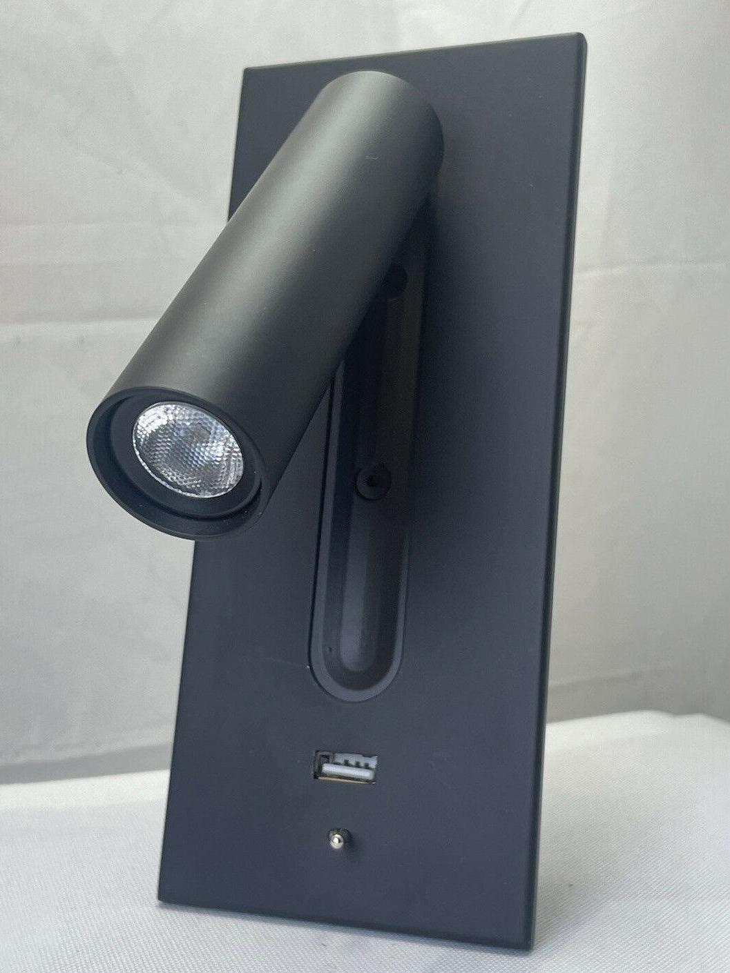 Fuse USB Sconce - Cueteks