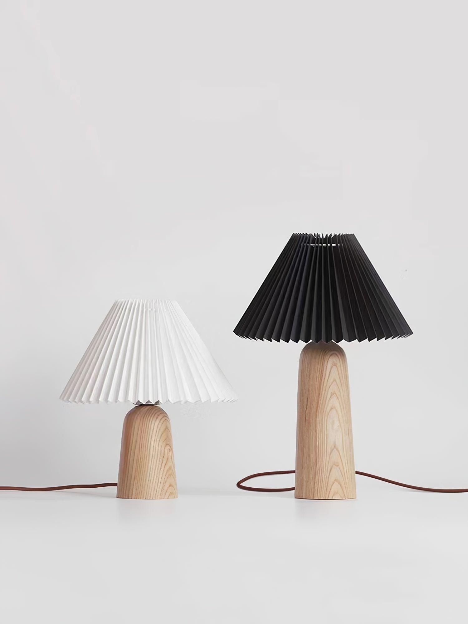 Luxurious Facet Pleated Wooden Table Lamp - Cueteks