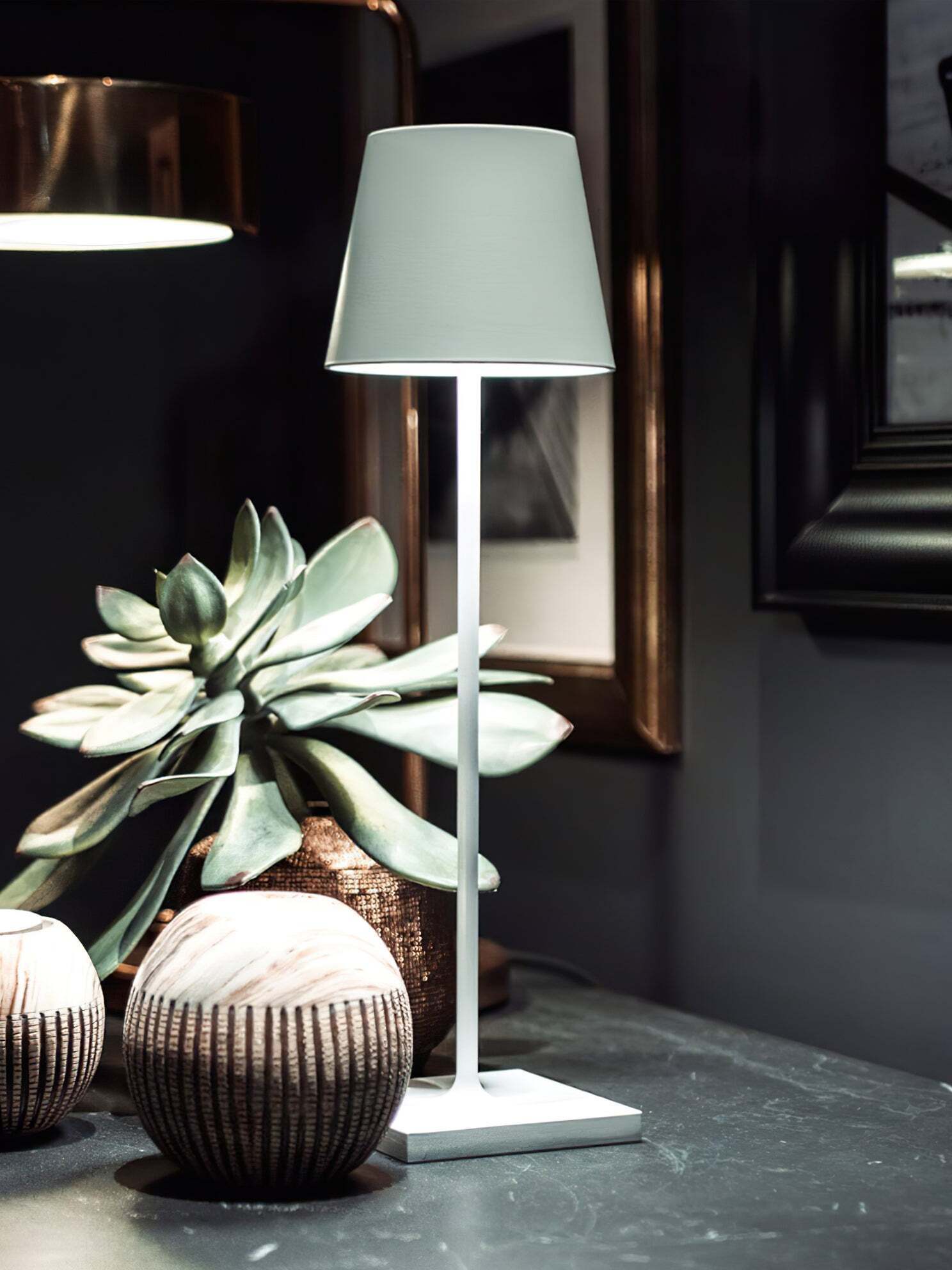 Macaroon Pro Rechargeble Table Lamp - Cueteks