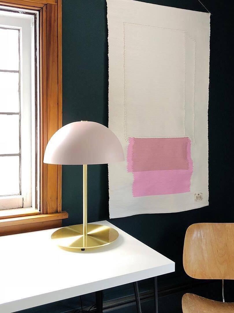 Modern Metal Acrylic Hanna Table Lamp - Cueteks