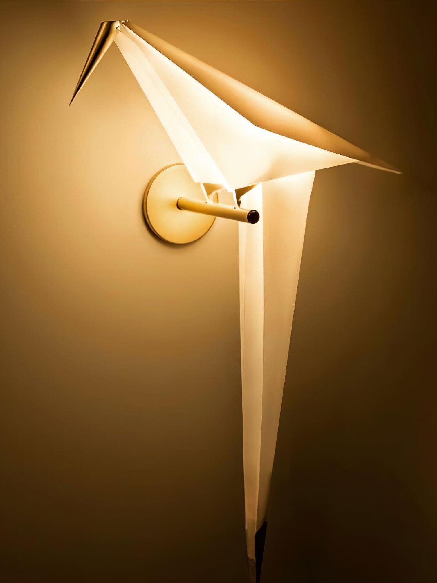 Modern Metal Perching Bird Wall Lamp For Bedroom - Cueteks