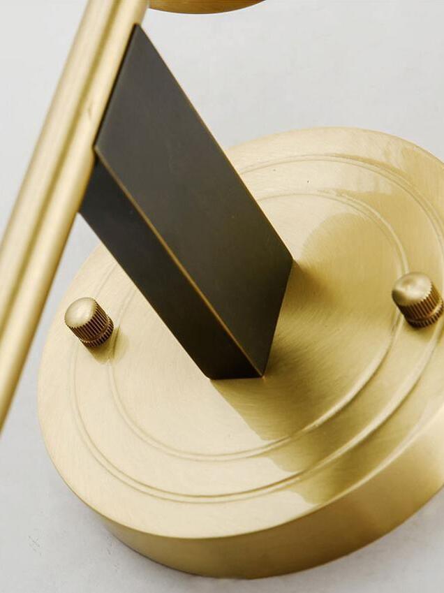 Backplate screw and rectangular arm close-up
