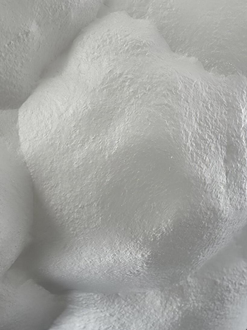 Close-up of white fibrous cloud-shade texture