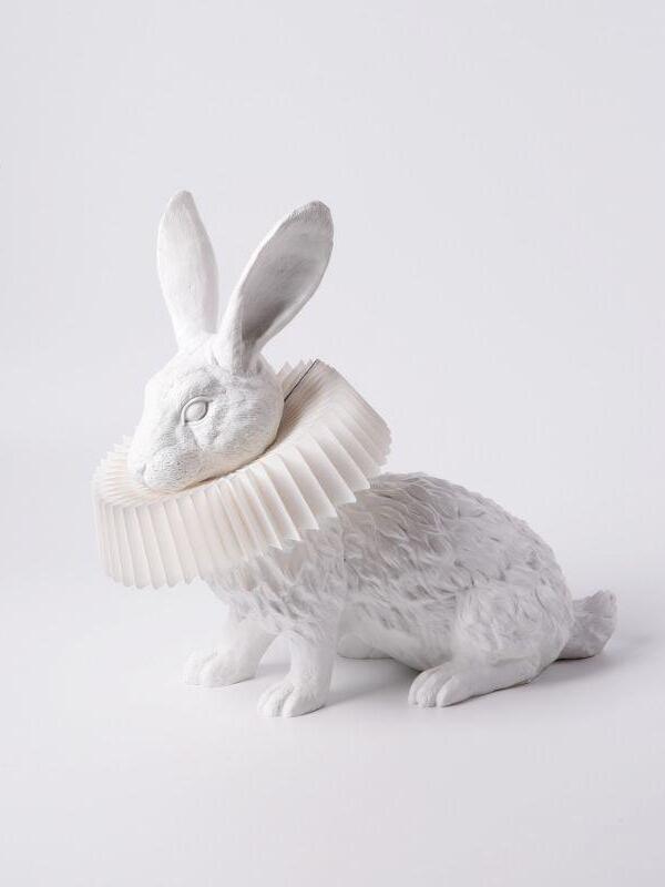 White Resin Rabbit Decorative Table Lamp - Cueteks